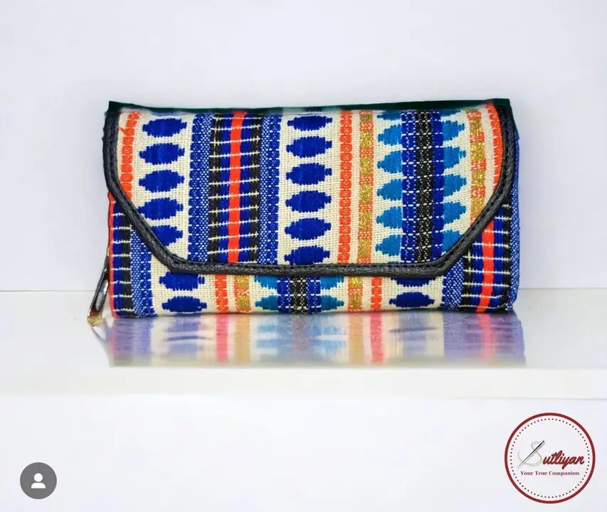 Post image I want 500 pieces of Handmade wallet at a total order value of 50000. Please send me price if you have this available.