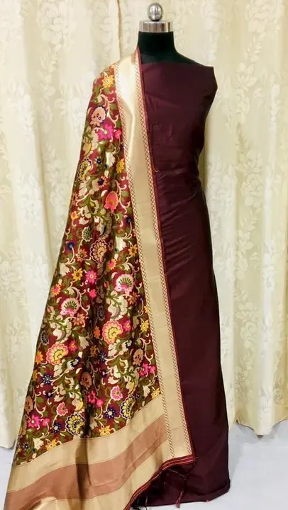 Banarasi Cotton Silk Suits uploaded by REGALIA WEAVERS ENTERPRISES on 8/16/2023