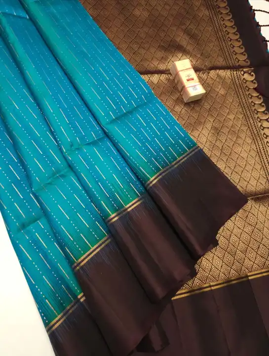 Handloom soft silk sarees uploaded by business on 8/17/2023