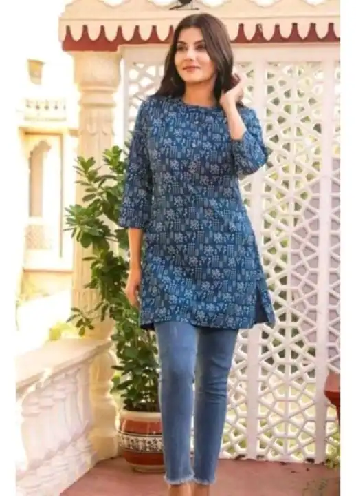 Post image I want 11-50 pieces of Kurti at a total order value of 10000. Please send me price if you have this available.
