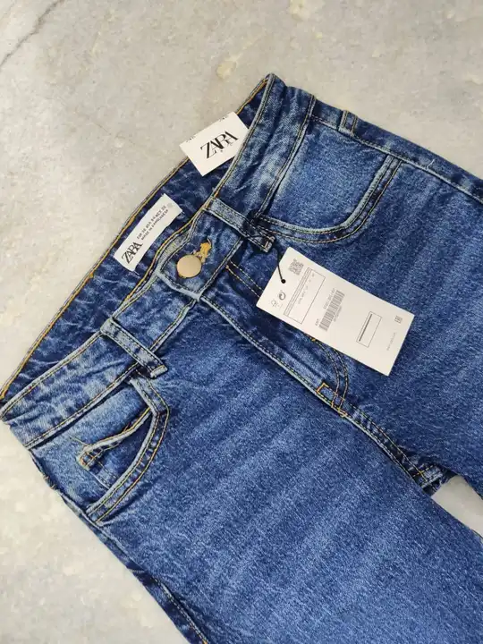 Zara jeans uploaded by business on 8/18/2023