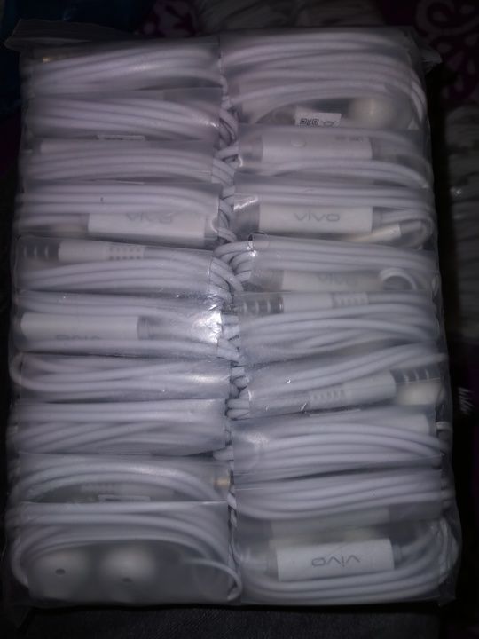 Oppo Vivo Earphone with warranty uploaded by S s mobile accessories on 3/19/2021