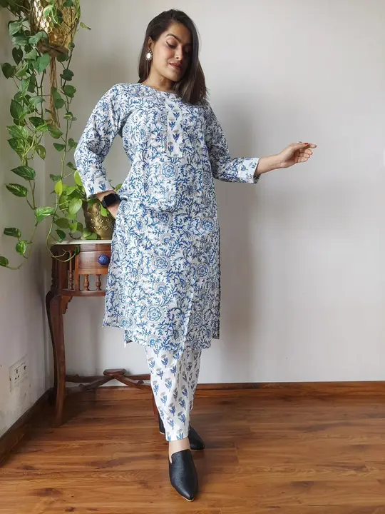 Kurti pent  uploaded by business on 8/19/2023