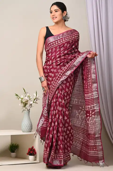 Pure cottan linle sarees uploaded by Handloom print on 8/19/2023