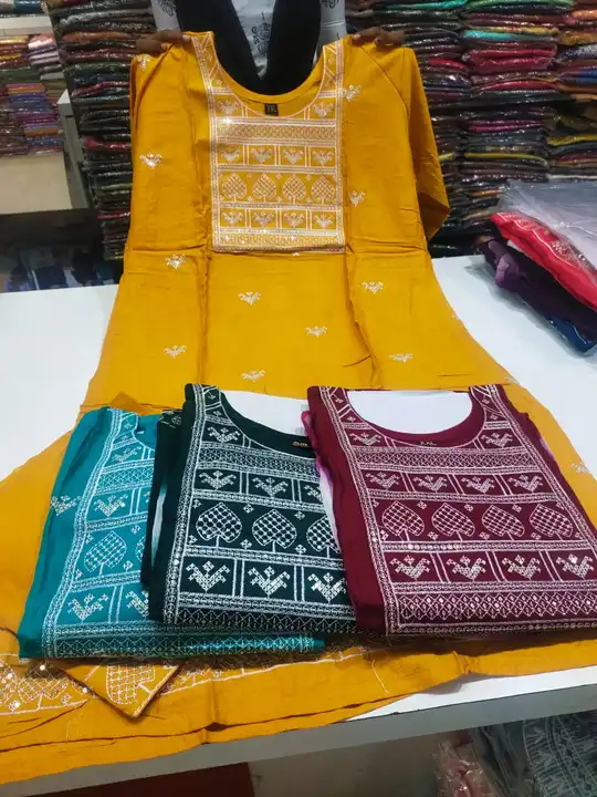 Top bottom with dupatta set  uploaded by business on 8/19/2023