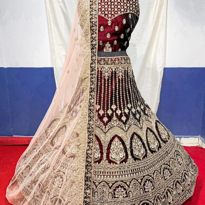 Heavy zarkan bridal lehenga  uploaded by JS Fashion Mart  on 8/19/2023