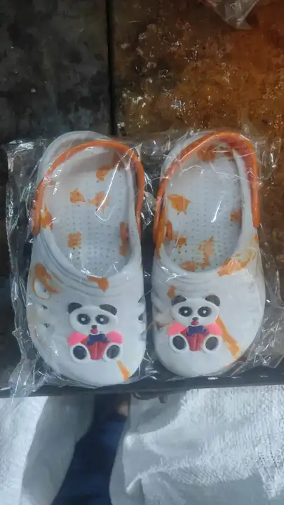 White Crocs kids uploaded by business on 8/20/2023