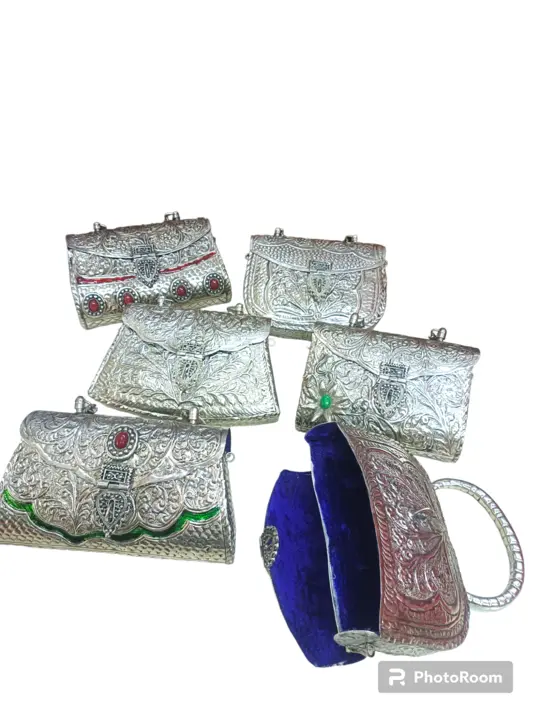 Product uploaded by Navrang handicraft gift on 8/21/2023