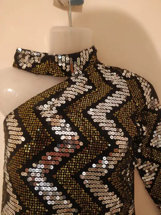 Party wear geometric sequence print on velvet  uploaded by Owsum Creation on 8/21/2023