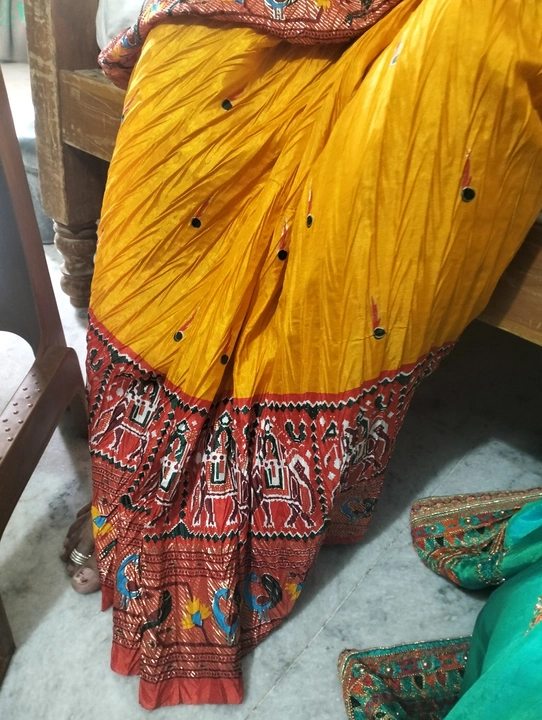 Post image I want 1-10 pieces of Saree at a total order value of 500. I am looking for I need this saree 3 pcs ।। Only hand stock ppl ping me 9380837761 . Please send me price if you have this available.