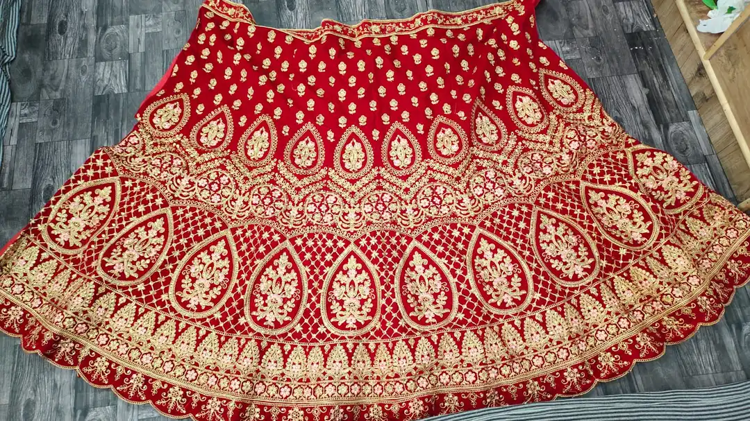 9000 velvet fabric  uploaded by SRIJA Collection on 8/21/2023