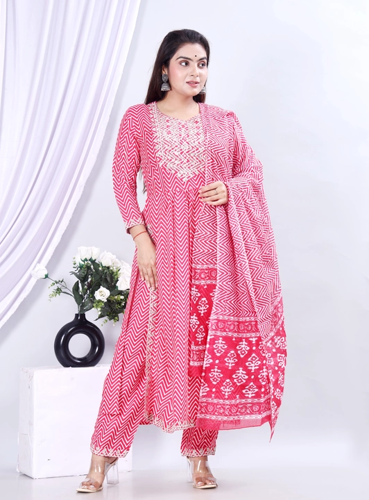 Pink Lahriya nayra set uploaded by Anjali impex on 8/22/2023