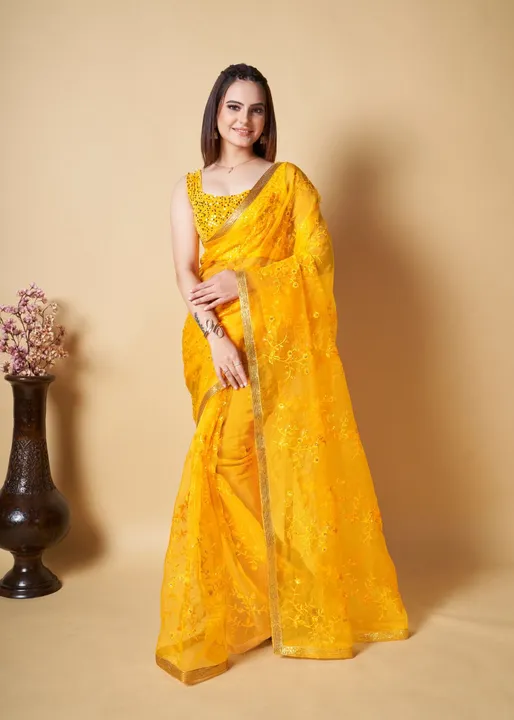 Exclusive Organza || 

*D.No.13085*

Anya (₹) 1170/-

Pure organza silk saree in a solid color with  uploaded by Maa Arbuda saree on 8/22/2023