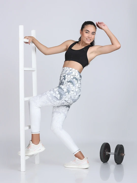 Women trackpant uploaded by Dream reach fashion on 8/22/2023