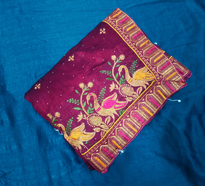 Vichitra bluming saree with running blouse  uploaded by Amit textiles on 8/22/2023