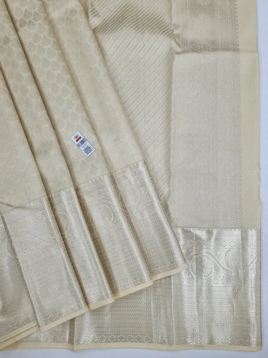 Pure silk sarees  uploaded by GKT boutique on 8/22/2023