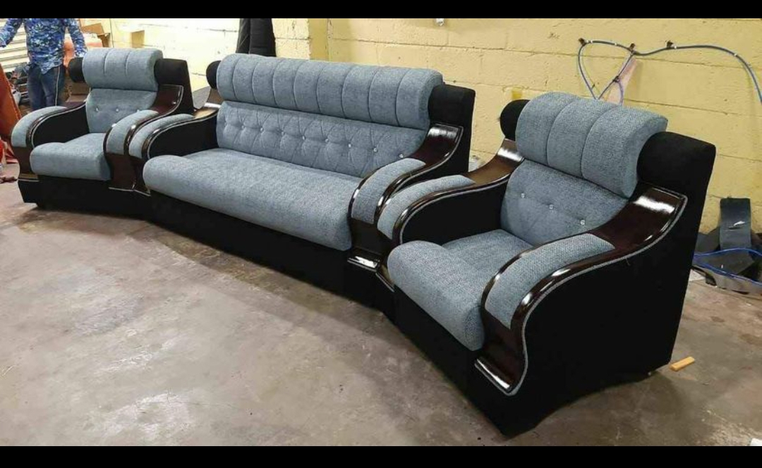 China handle sofa set  uploaded by Hardee's sofa maker's on 8/23/2023