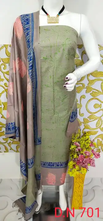 Printed suits uploaded by WeaveMe India on 8/23/2023