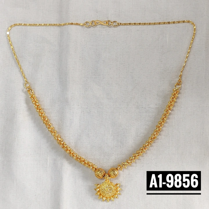 Post image Trending Marathi Dorla with round 5mm chandramukhi chain
Base metal : Brass 
Direct gold plating
Tarnish resistance