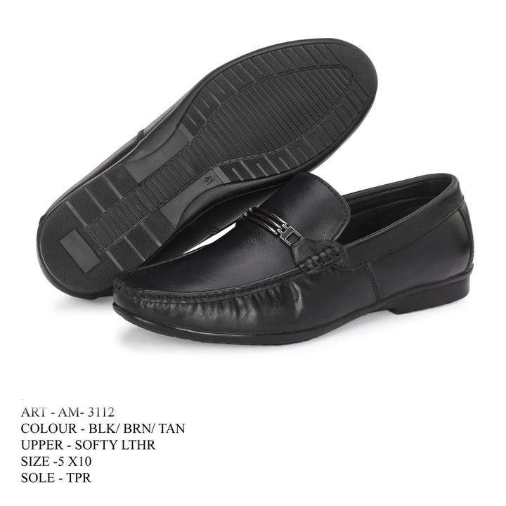 New Leather loafers shoes 5 × 10 size available  uploaded by business on 8/25/2023