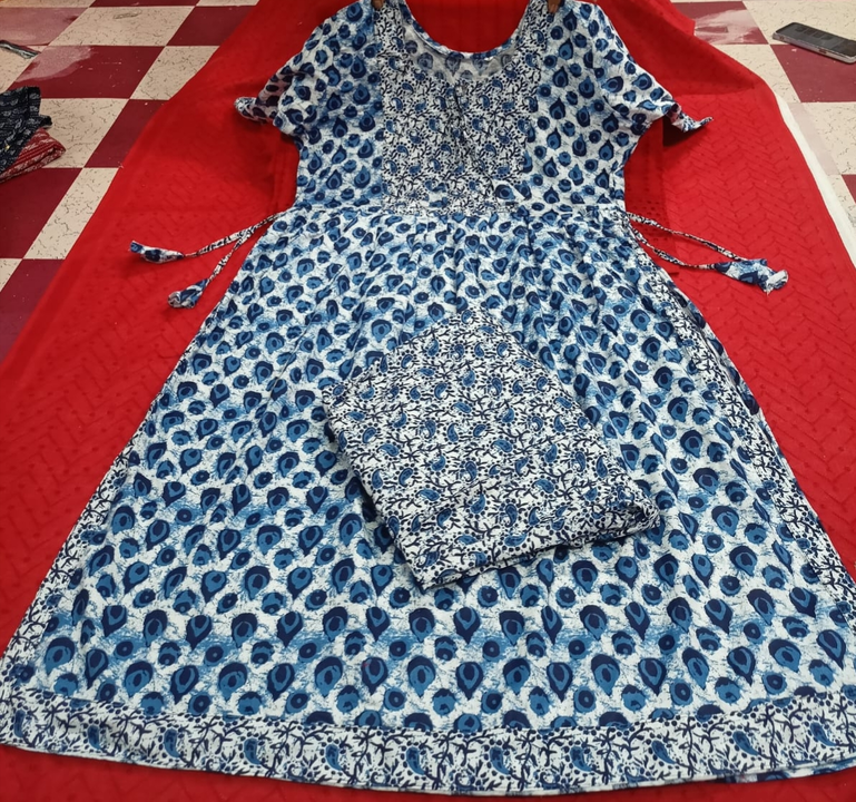 Post image I want 500 pieces of Kurti at a total order value of 500. I am looking for Size S M L XL XXL . Please send me price if you have this available.
