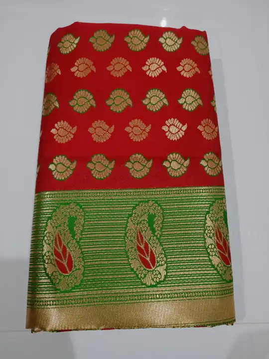 Post image I want 200 pieces of Saree at a total order value of 25000. Please send me price if you have this available.