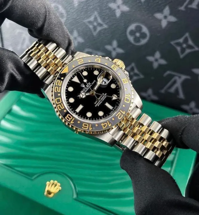 Rolex uploaded by Holsel on 8/26/2023