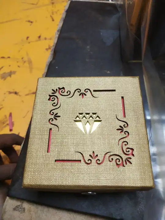 Jewellery box khadi paper with lesser cutting  uploaded by Shyama Enterprise on 8/27/2023