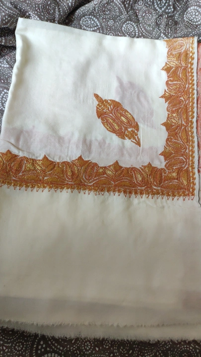 Semi pashmina Tilla  uploaded by Exotic crafts by aamir on 8/27/2023