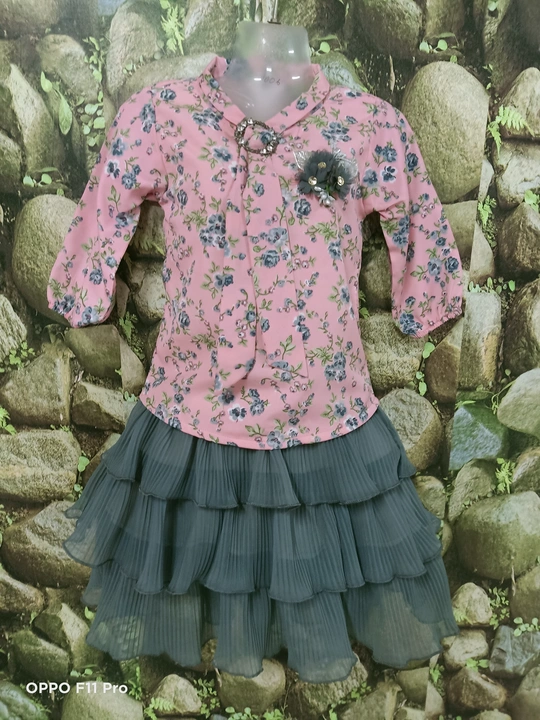 Skirt top/20-30 uploaded by Kiwi fashion(manufacture) on 8/28/2023
