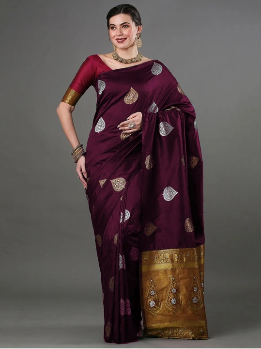 Rich pallu with allover Golden and silver flower buti design saree  uploaded by DHANANJAY CREATIONS on 8/29/2023