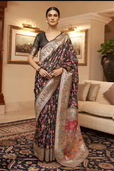 Product uploaded by VAIBHAV SAREES on 8/29/2023