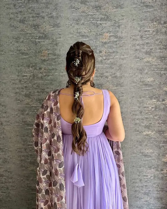 Lavender kalamkari dupptta 💜🌸

Dressing Up is like lighting up every room you enter getting you th uploaded by business on 8/29/2023