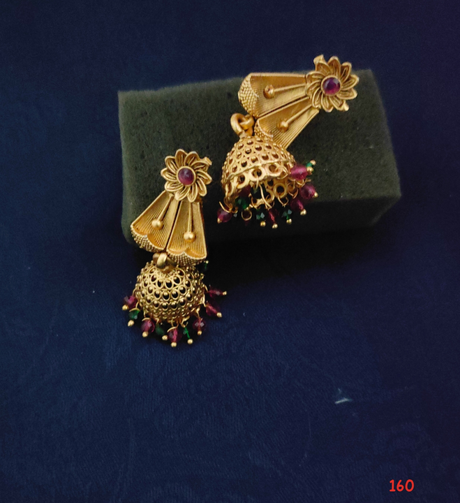 Post image I want 50+ pieces of New Antique Copper Jhumki 😍 at a total order value of 5000. I am looking for Starting From 145 Rs. Antique Copper Jhumki ( Rajwadi Polish ) Premium Quality. Please send me price if you have this available.