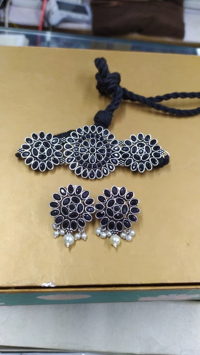 Warehouse Store Images of Sri Mutha jewellery