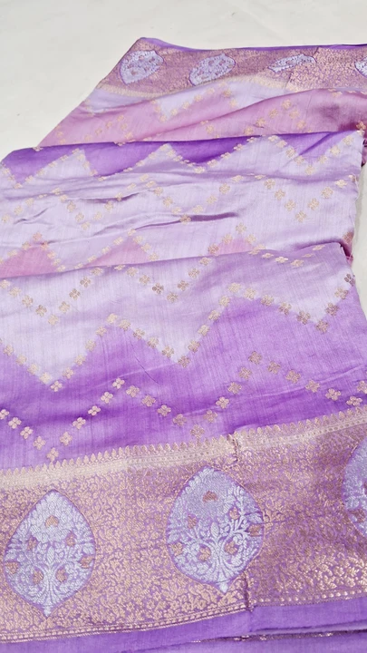 Banarasi pure munga silk sarees with hand brush painting 🖌  uploaded by VAIBHAV SAREES on 8/30/2023