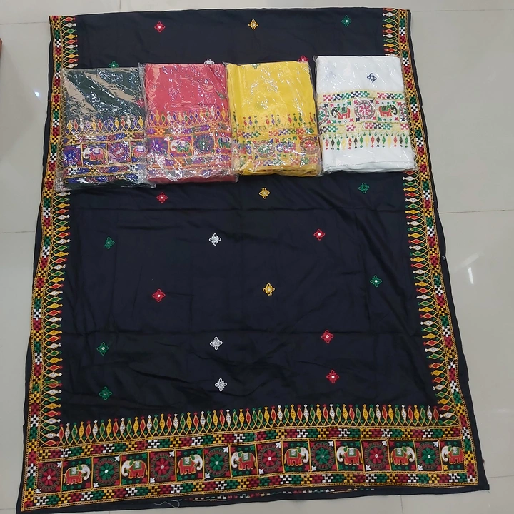 Post image Most Demanding💫

Kutchhi Work Dupatta

Fabric:- Heavy Rayon 


Length 2.6 meter approx
Width  44'

Primium Quality 😍

Only @ 499/-+Shipping🚛