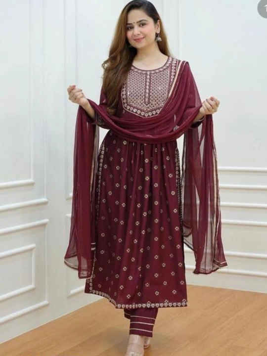 naira cut kurti with pant and dupta
Name: naira cut kurti with pant and dupta
Kurta Fabric: Rayon
Fa uploaded by Timeless Trends  on 8/30/2023