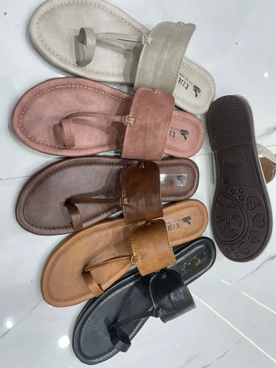 Simple kola Puri slippers 🥹 uploaded by business on 8/30/2023