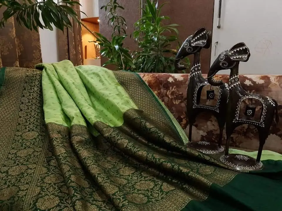 Handwoven Banarasi dyeble Semi dupiyan silk saree uploaded by business on 8/31/2023