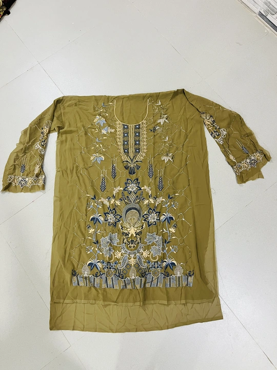 Suit,top uploaded by Shree kuldevi hand work on 8/31/2023