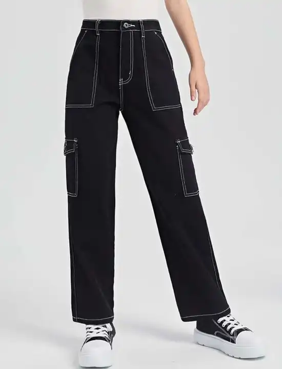 6 pocket cargo trouser uploaded by Fashion nova on 8/31/2023