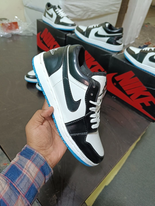 Air Jordan 1 Low SE Concord (GS) uploaded by The shoes factory on 8/31/2023