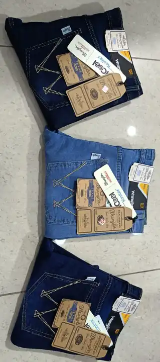 Six pocket jeans  uploaded by Bhatia traders on 9/2/2023