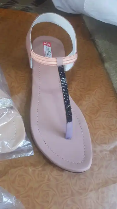 Fashionable  uploaded by Al fine footwear jajmau kanpur on 9/3/2023