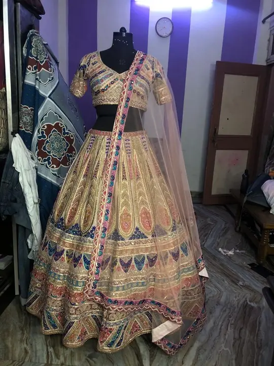Post image Fashion designers gowns or lahanga Noida