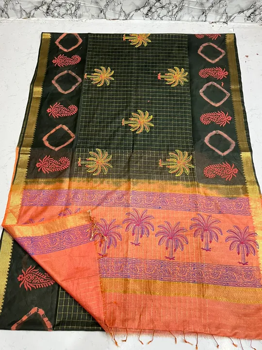 Printed saree uploaded by business on 9/4/2023