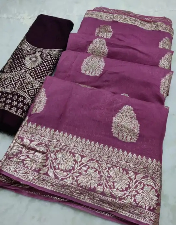 Banarsi silk saree with blouse uploaded by business on 9/4/2023
