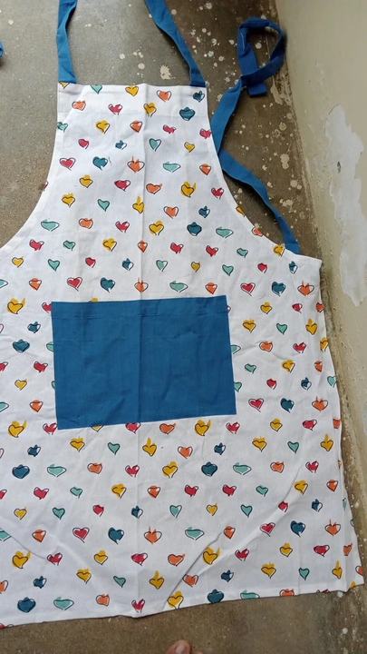 Kitchen apron per pices rate  uploaded by business on 9/5/2023
