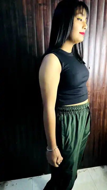 Crop top uploaded by business on 9/5/2023